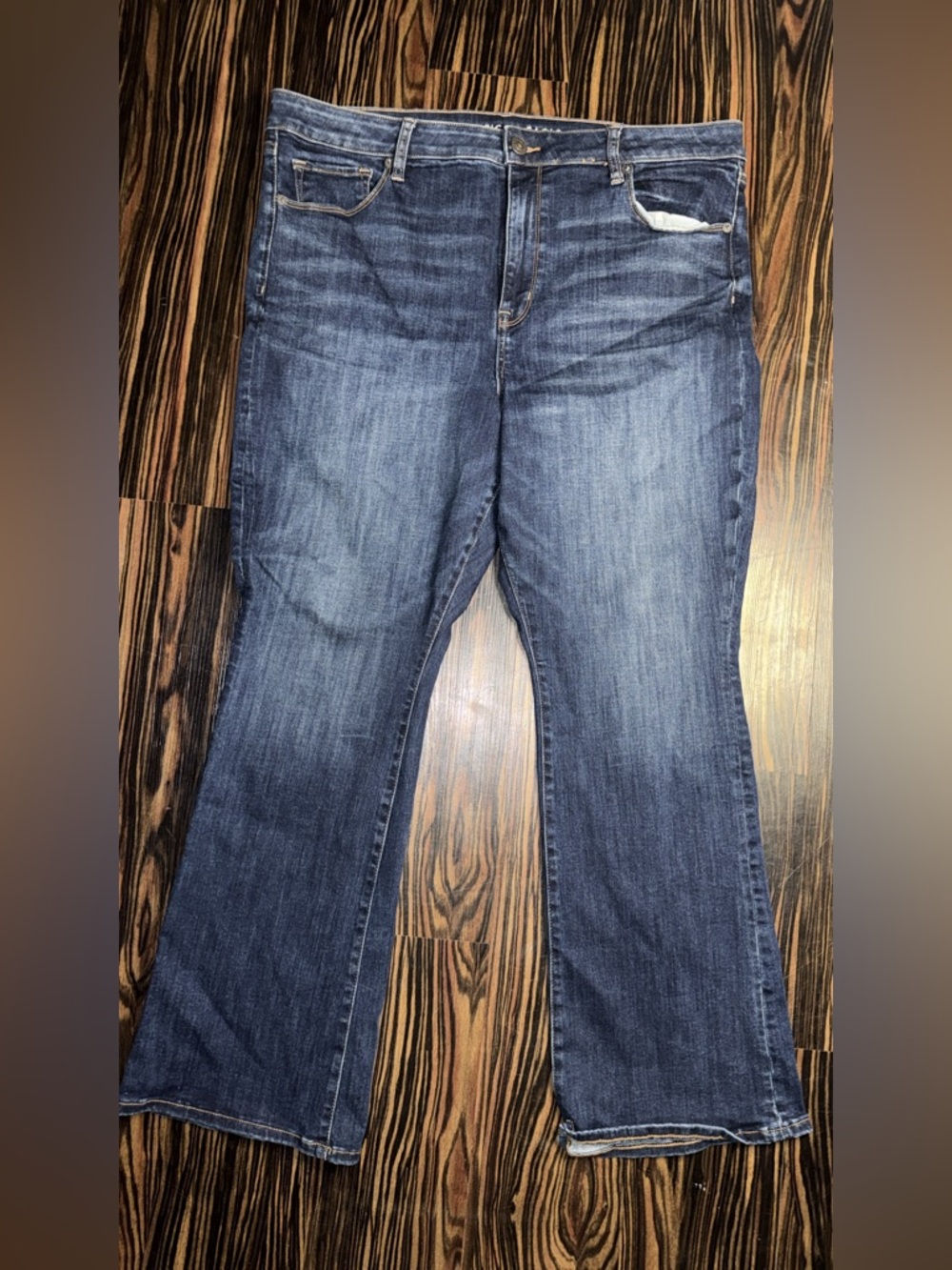 NWOT American Eagle Jeans